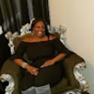 Meet your Posher, Latoya